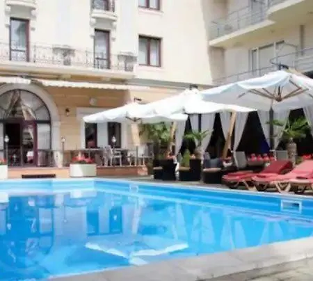 Apartment Sunny Otrada *
