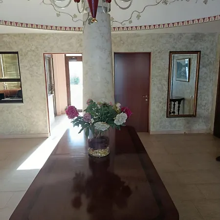 Sunny Otrada Apartment Odesa